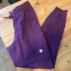 UA Butter-Soft Scrub Joggers